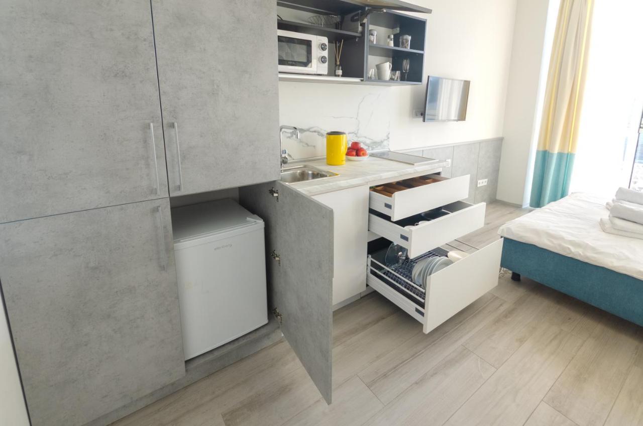 New Apartment Near Railway Station 1A Kyiv Exterior photo